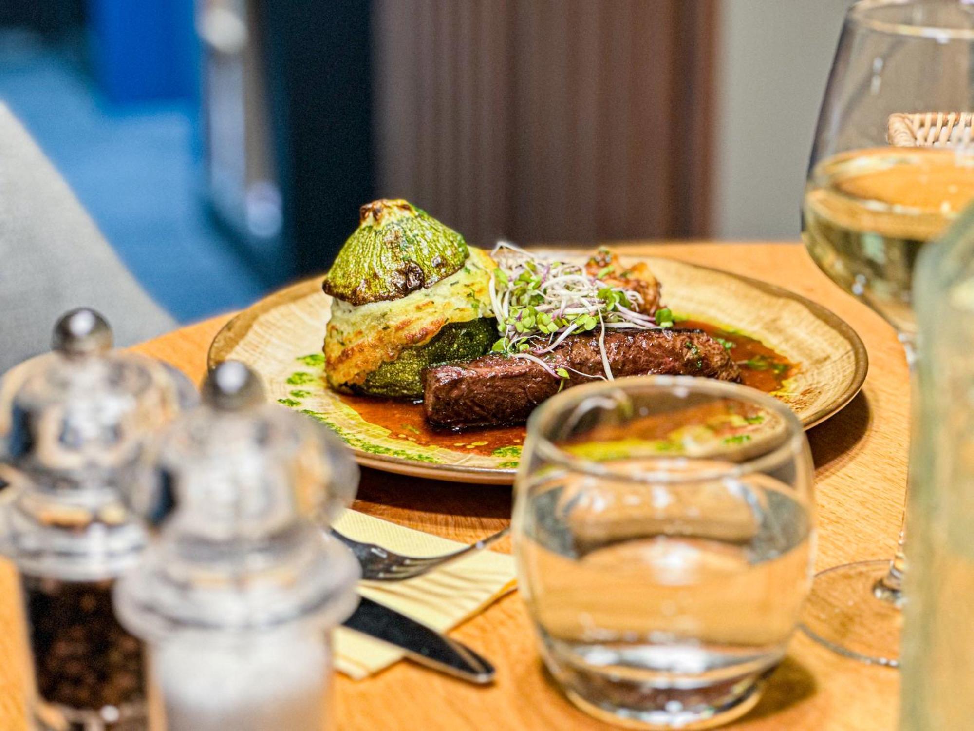 Hotel L'arcalod & Bistrot Jeanne - D'annecy - Restaurant Doussard