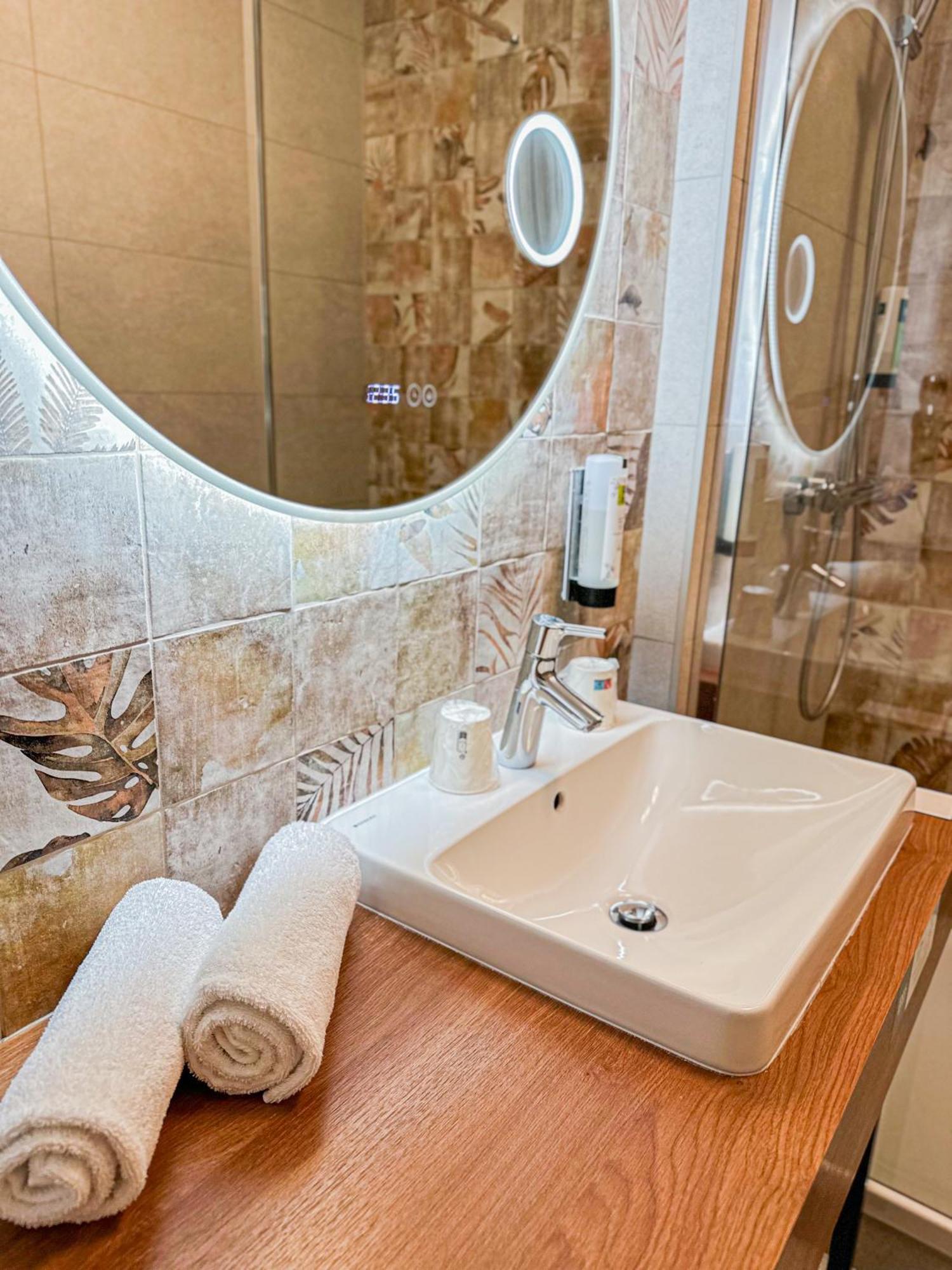 Hotel L'arcalod & Bistrot Jeanne - D'annecy - Restaurant Doussard